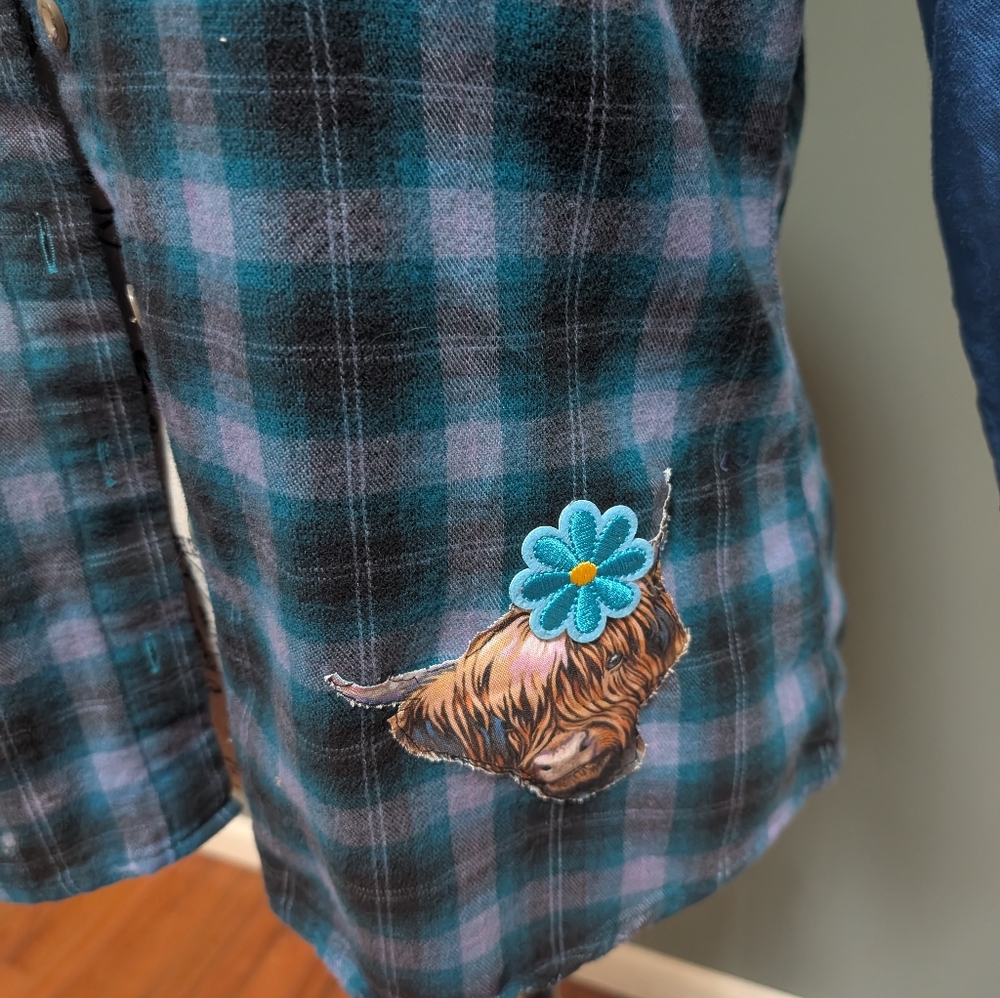 Upcycled Flannel shirt - Picture 4 of 5
